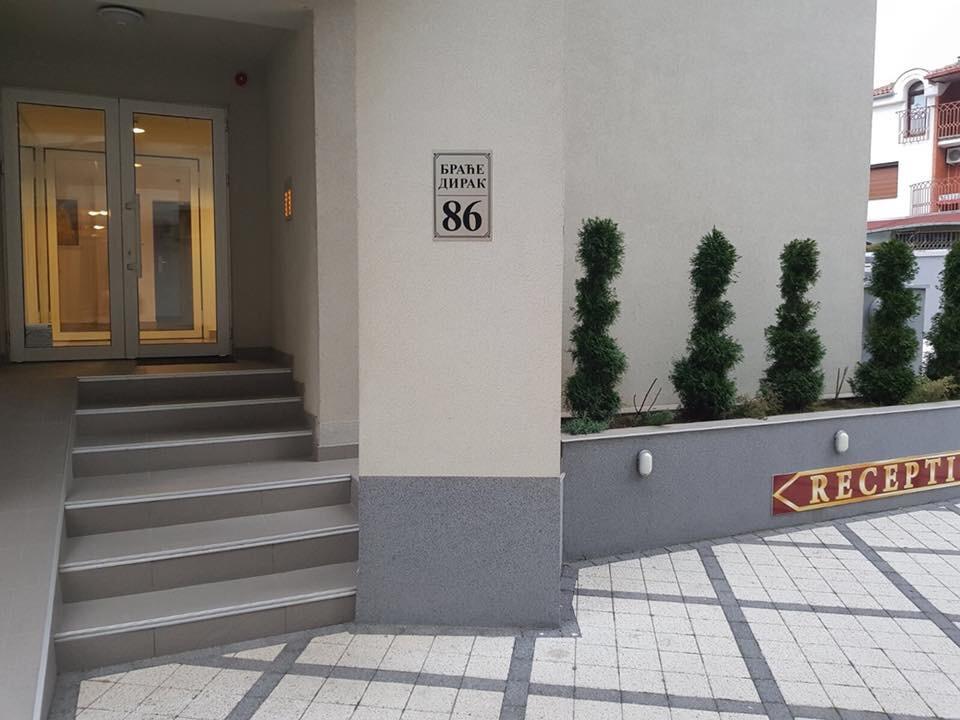 Holiday Wing Apartment 2 ヤゴディナ エクステリア 写真